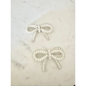 Faux pearl and rhinestone shoe clips